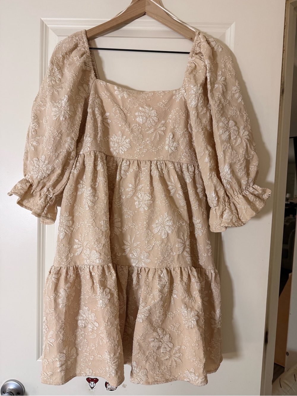 entro Beige Floral Mini Dress with Puff Sleeves